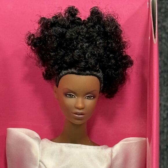Integrity Toys Luscious Basic Edition Doll 12.5" 2010 NRFB In Box - Picture 1 of 12